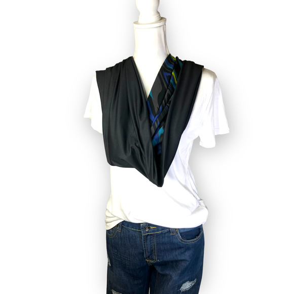 Fabletics New Luna Reversible Infinity Scarf Black Blue Gray Swirl Print - Picture 4 of 9